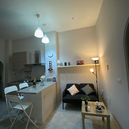 La Casa Al Centro " Vicino Al Centro Storico Di Napoli" Apartment Екстериор снимка